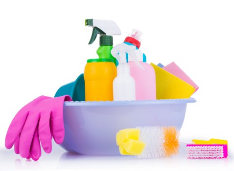 Professional window cleaning in E8 for a residential property