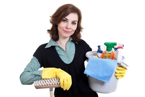 Deep oven cleaning service in E8 for a spotless appliance interior